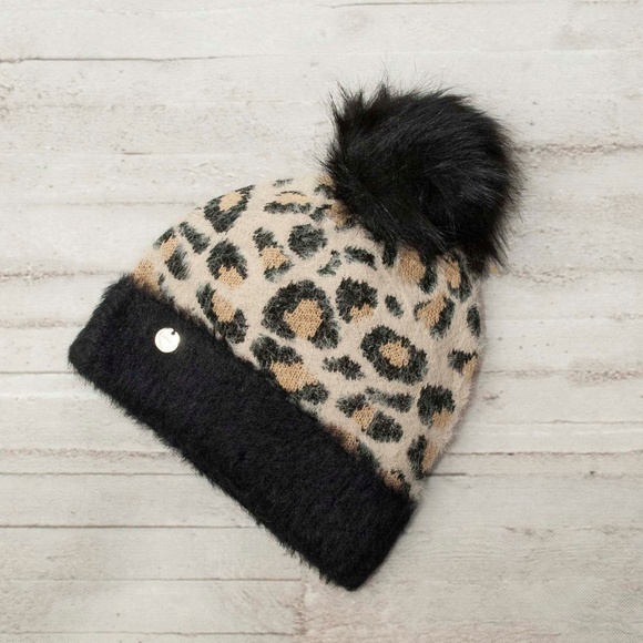 Express Accessories - PRICE FIRM-NWT Express Faux Fur Pom Beanie-Leopard